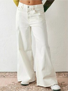 Levi X Free People XL Flood Wide Premium Denim Wide Leg Jeans size 27 off white